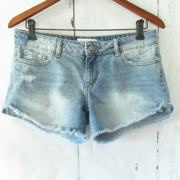 SOLDL1961 Karlie Boyfriend Shorts Light Distressed - Picture 1 of 7